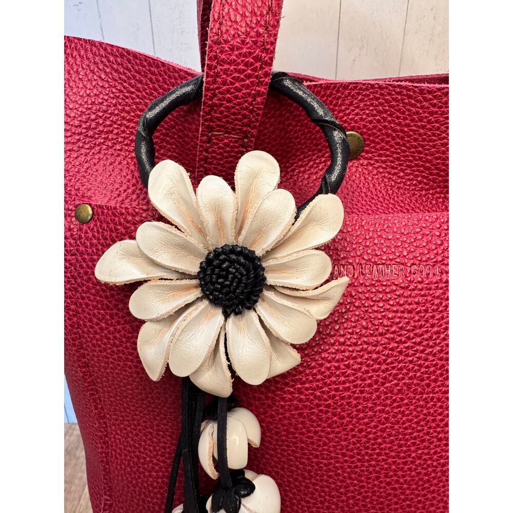Leather White Daisy Purse Charm Genuine Leather White Dahlia Flower Bag Charm - Picture 2 of 5